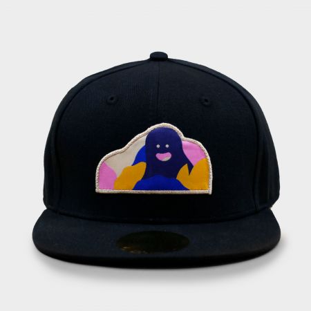 Peek-a-Boo Snapback black 
